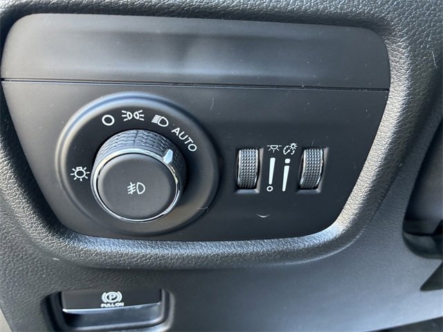 Used 2021 Jeep Grand Cherokee L Limited w/ MOPAR Finishing Package image 23