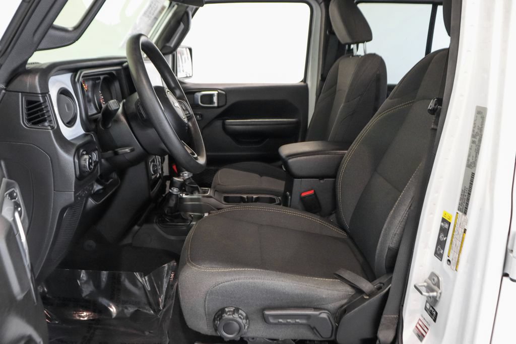 Used 2025 Jeep Gladiator Sport AWD/4WD image 18
