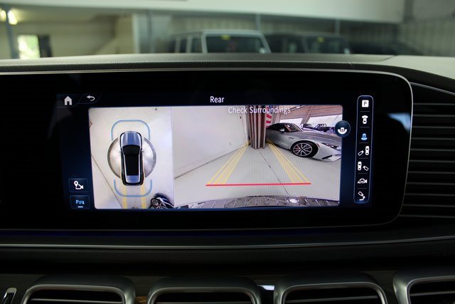 Used 2024 Mercedes-Benz GLE 450 4MATIC w/ AMG Line Exterior image 30