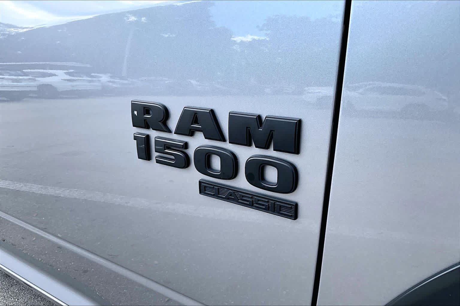 Used 2024 RAM 1500 Warlock RWD image 29