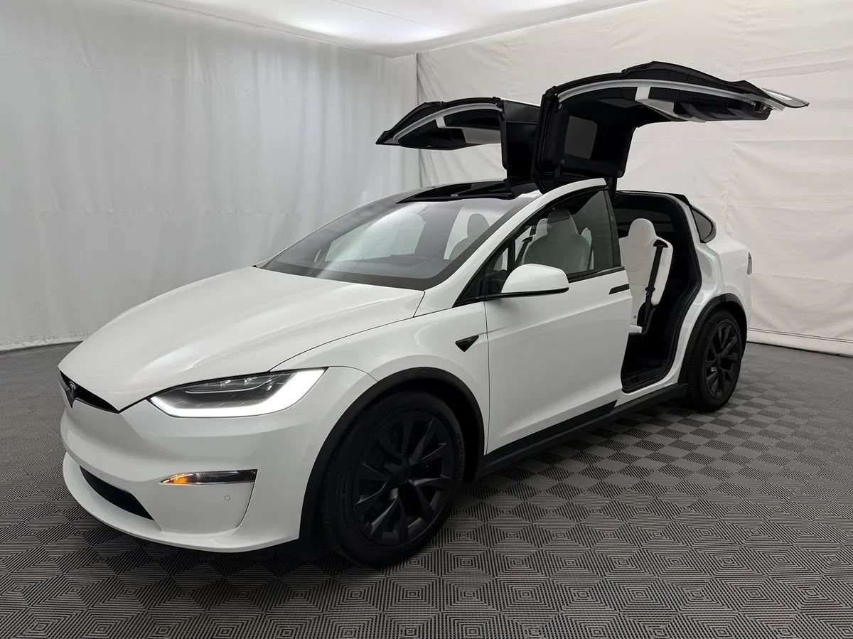 Used 2022 Tesla Model X AWD/4WD image 8
