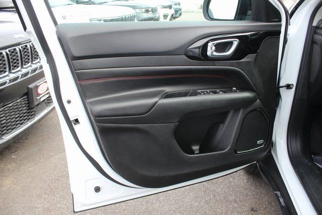 Used 2022 Jeep Compass Trailhawk w/ Sun and Sound Group image 20