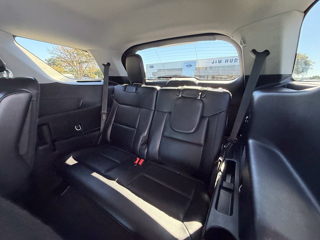 Used 2023 Ford Explorer XLT w/ Equipment Group 202A RWD image 26