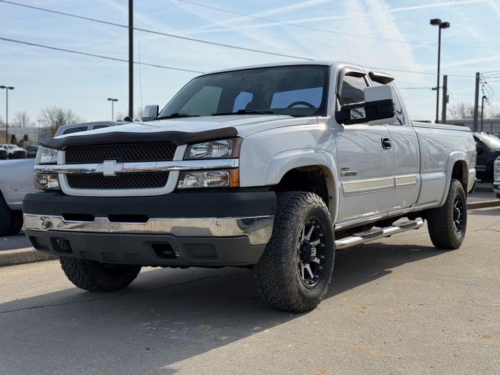 Used 2004 Chevrolet Silverado 2500 LS w/ Skid Plate Package image 2