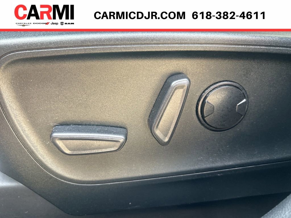 Used 2022 Ford Escape SEL w/ Technology Package image 11