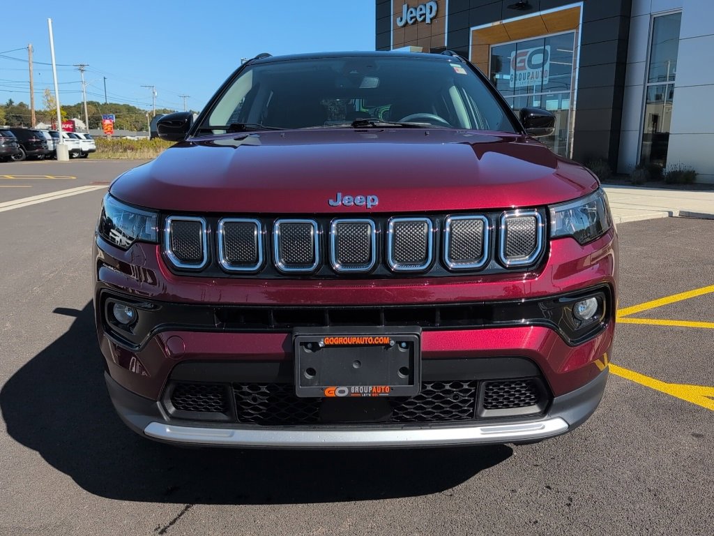 Used 2022 Jeep Compass Limited image 2