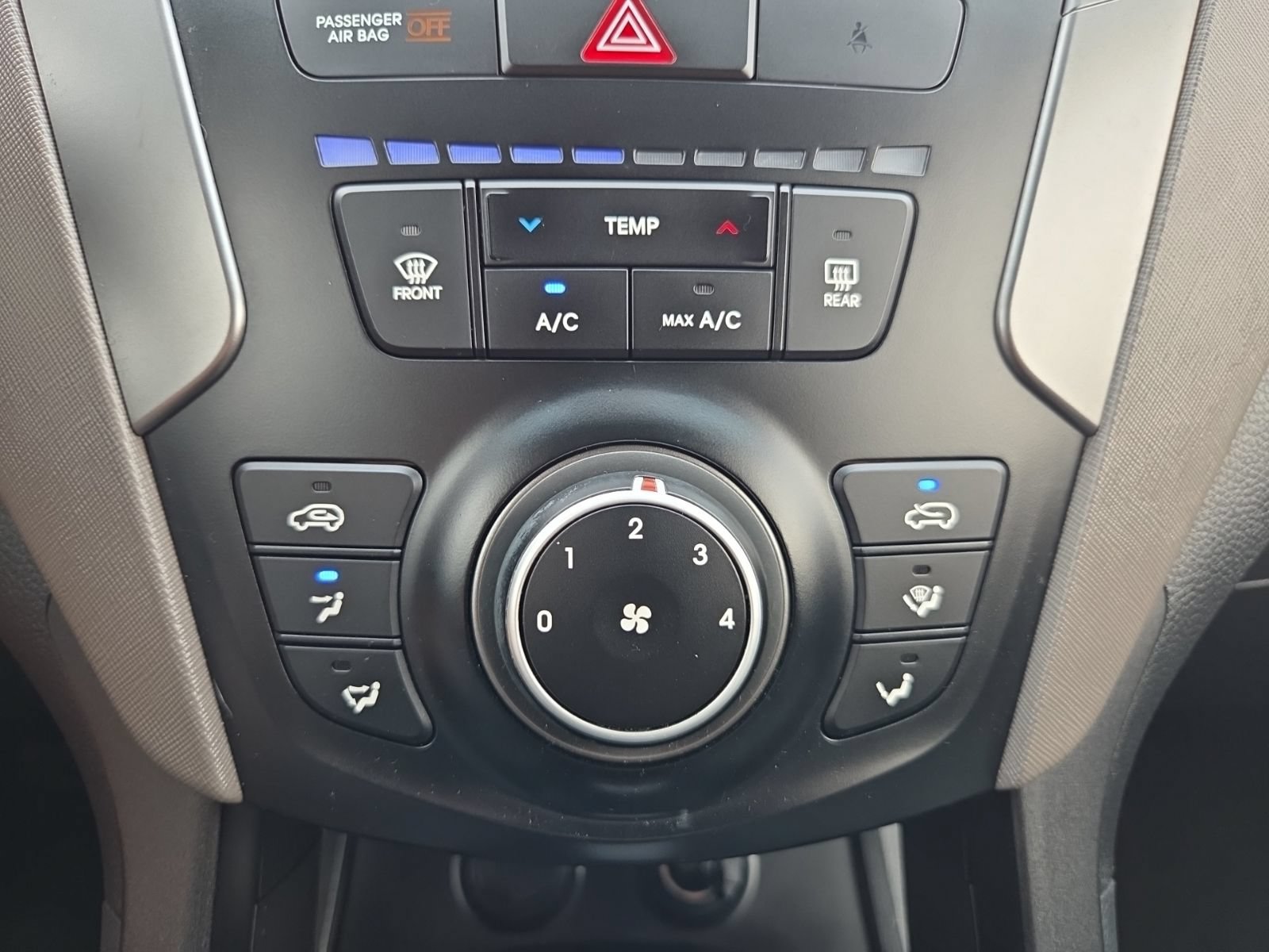 Used 2018 Hyundai Santa Fe Sport FWD image 26