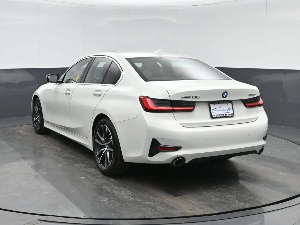Used 2019 BMW 330i xDrive Sedan w/ Convenience Package AWD/4WD image 5