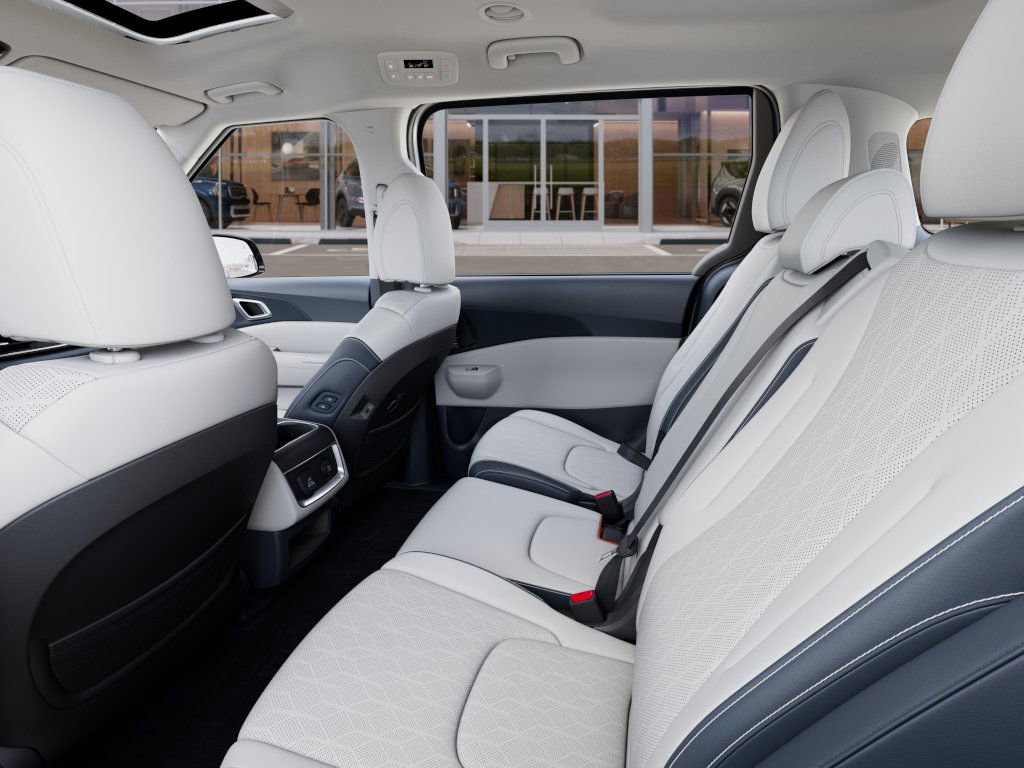 New 2026 Kia Carnival SX image 18