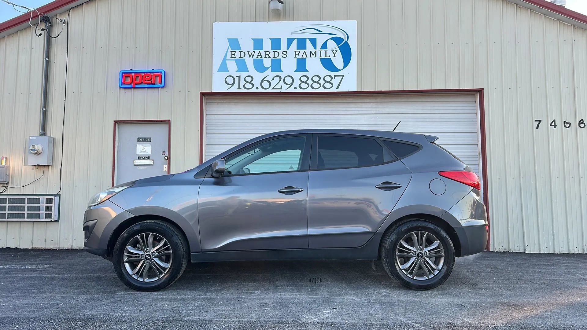 Used 2014 Hyundai Tucson GLS image 11