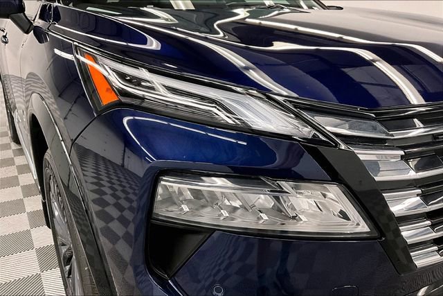 New 2025 Nissan Rogue Platinum w/ Platinum Premium Package image 14