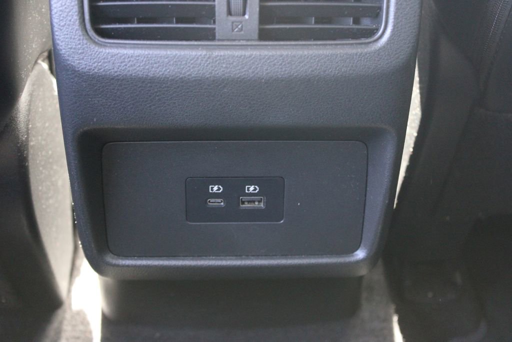 Used 2023 Nissan Rogue SV w/ SV Premium B Package AWD/4WD image 19