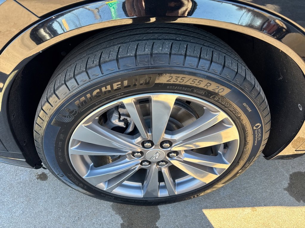 Used 2023 Cadillac XT6 Premium Luxury image 24