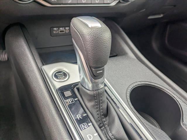 Used 2025 Nissan Altima 2.5 SV FWD image 11