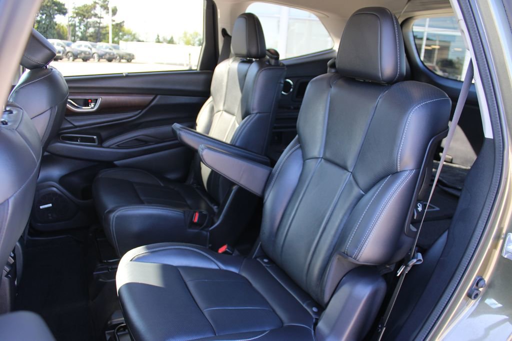 Used 2025 Subaru Ascent Touring AWD/4WD image 27
