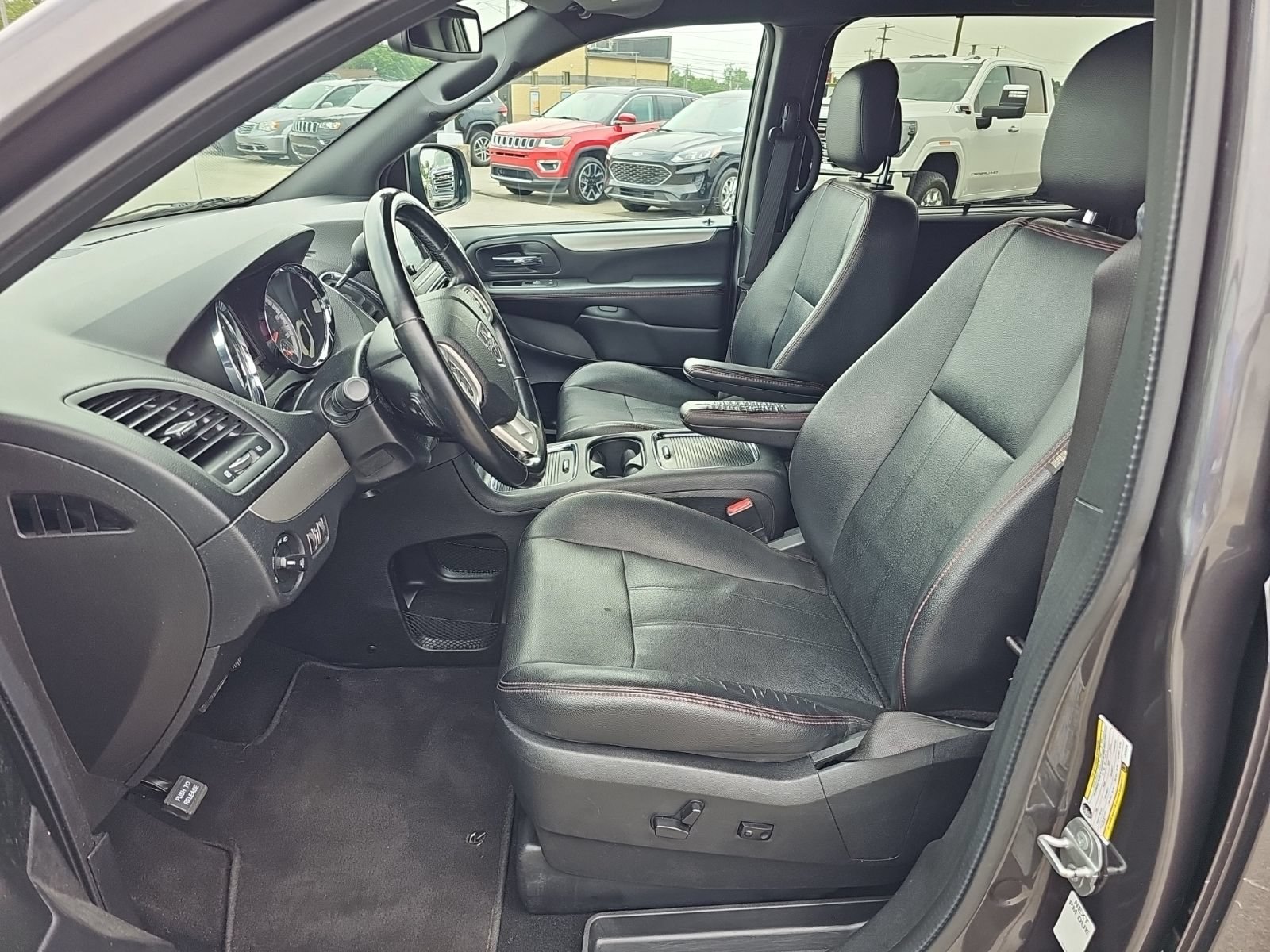 Used 2020 Dodge Grand Caravan GT FWD image 10