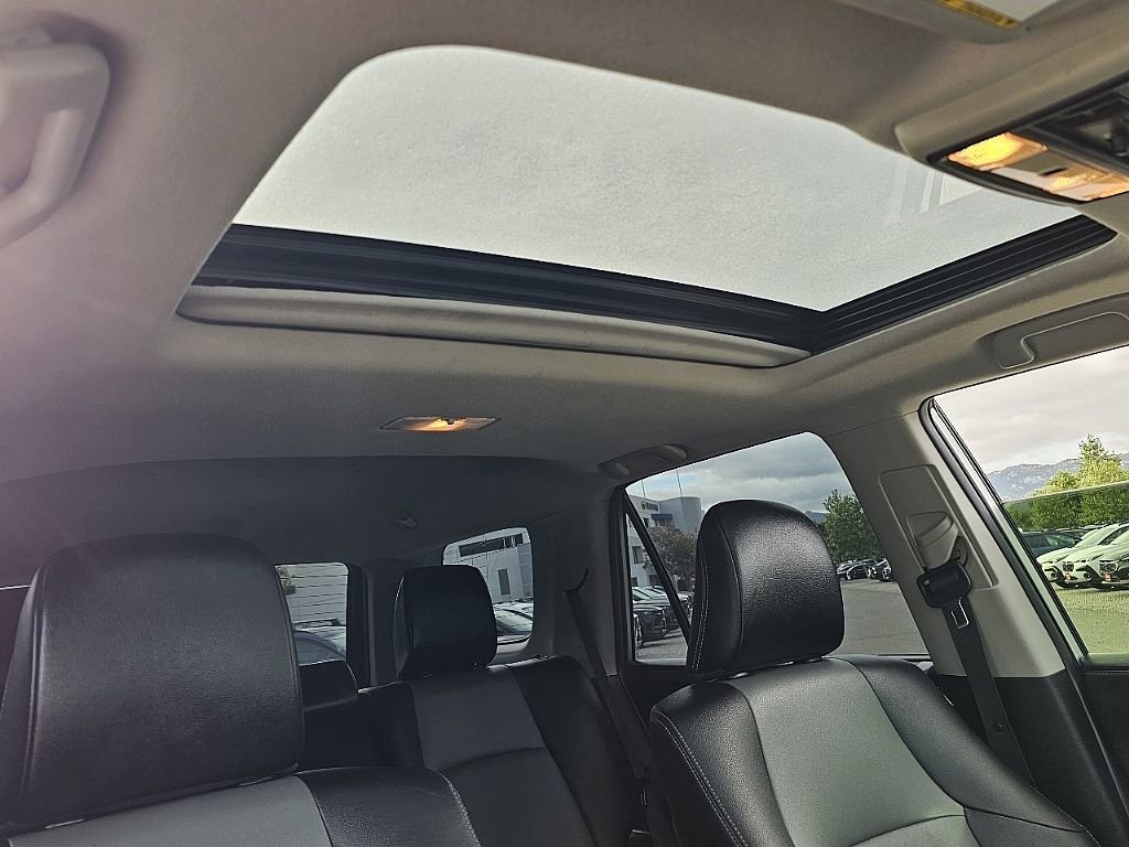 Used 2016 Toyota 4Runner SR5 Premium image 17