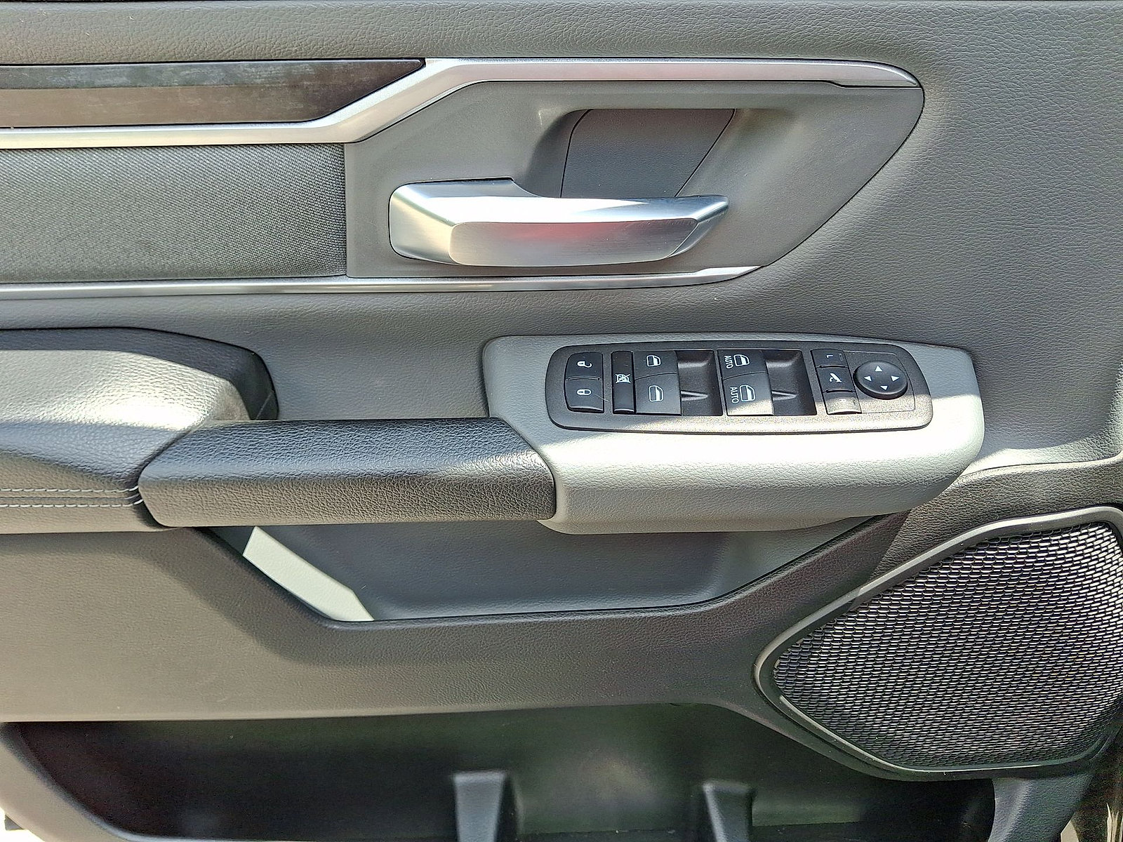 Used 2023 RAM 1500 Big Horn AWD/4WD image 10