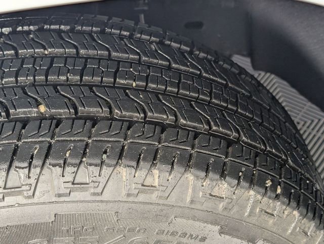 Used 2023 Chevrolet Colorado LT w/ LT Convenience Package II image 9