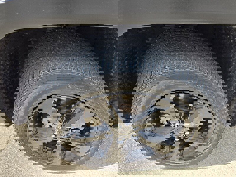 Certified 2023 Jeep Grand Cherokee L Laredo image 9