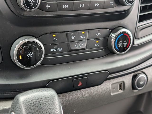 Used 2022 Ford Transit 250 Medium Roof image 18