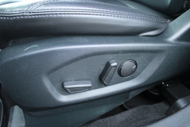 Used 2019 Ford Explorer XLT w/ Equipment Group 202A FWD image 13