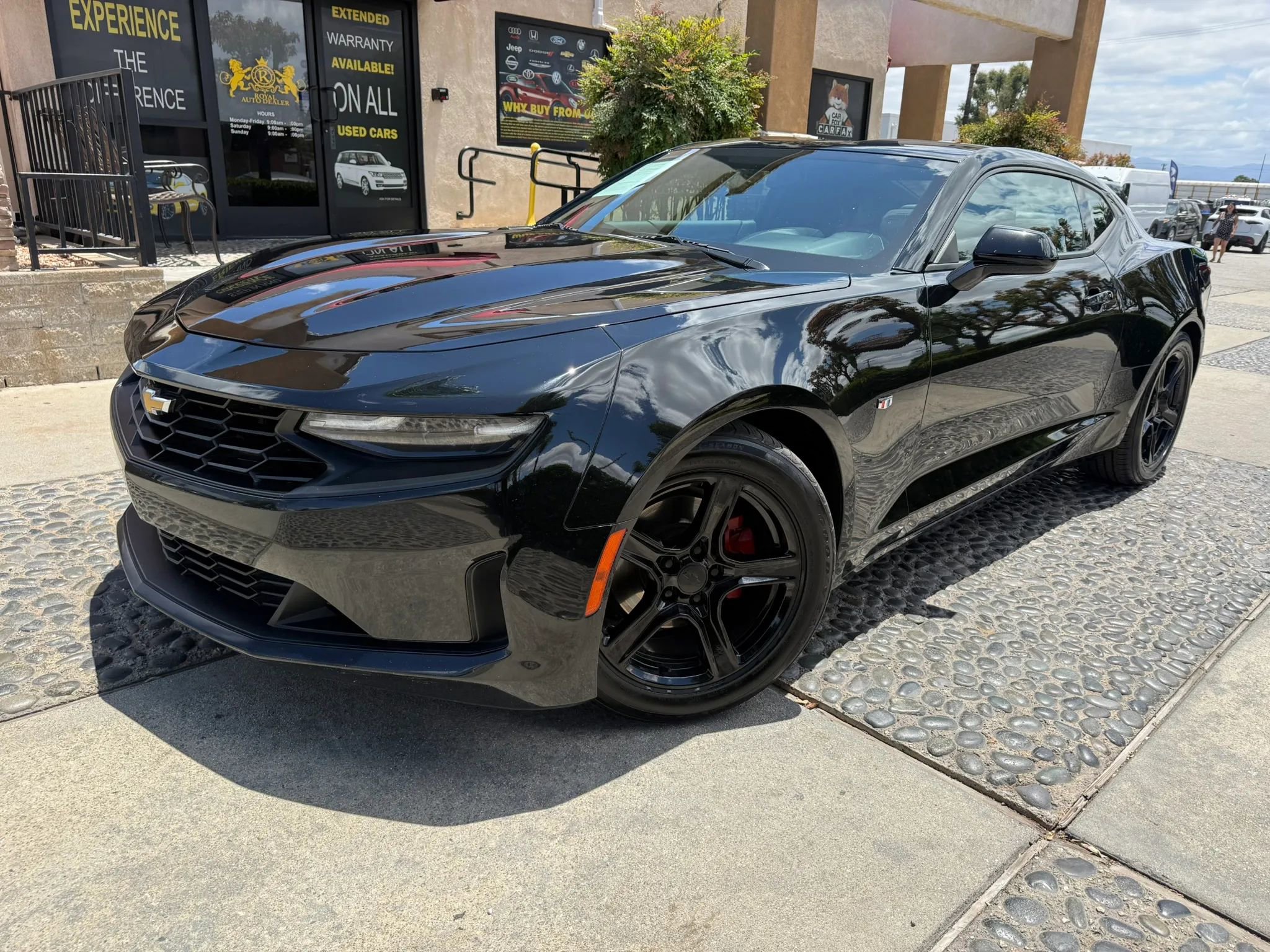 Used 2019 Chevrolet Camaro LT RWD image 1