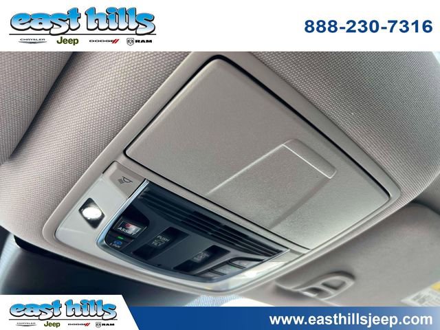 Used 2023 Acura MDX SH-AWD image 39