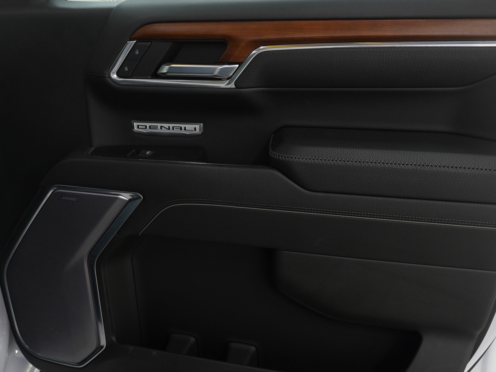 Used 2022 GMC Sierra 1500 Denali image 9