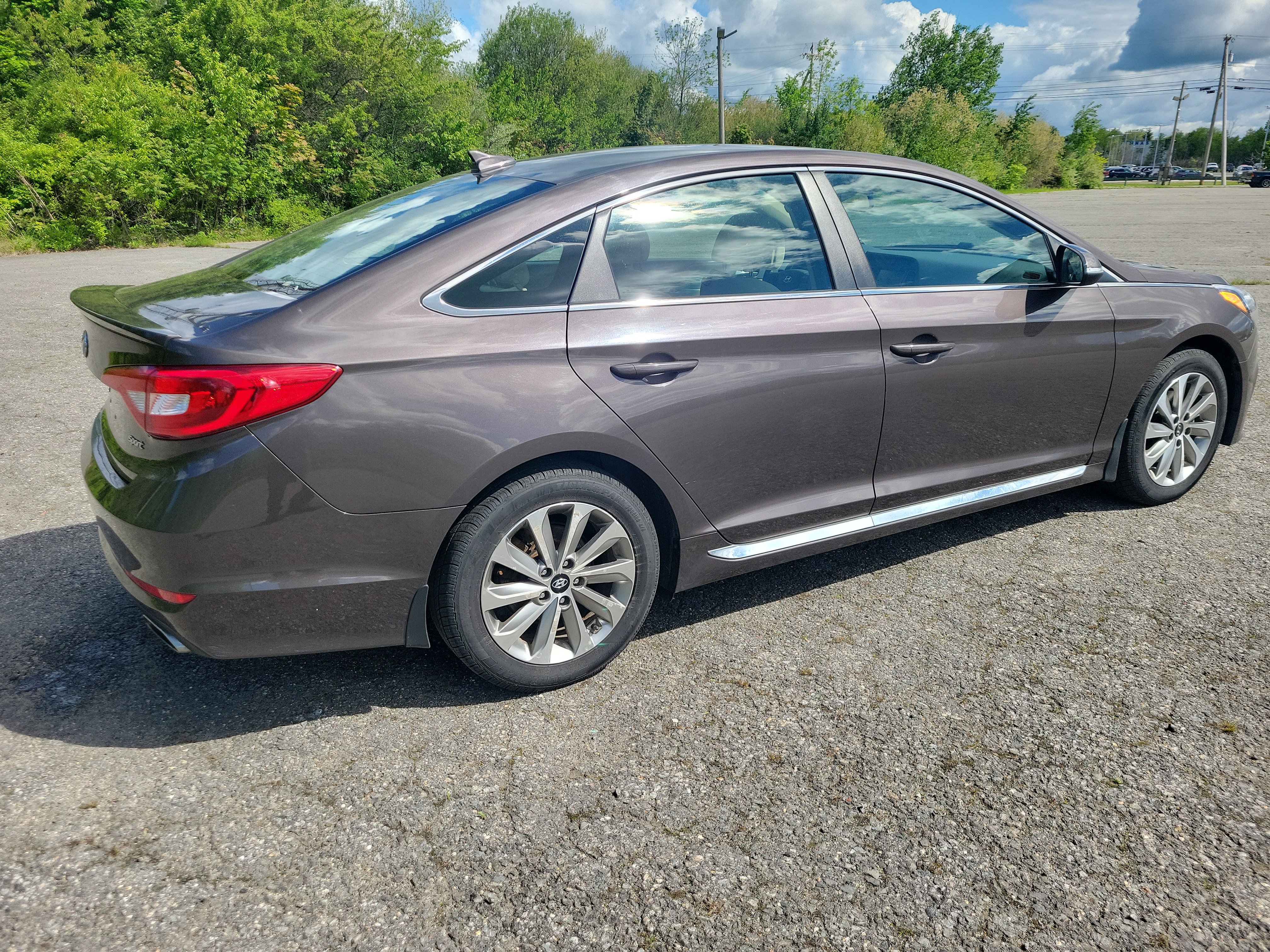 Used 2017 Hyundai Sonata Sport FWD image 5