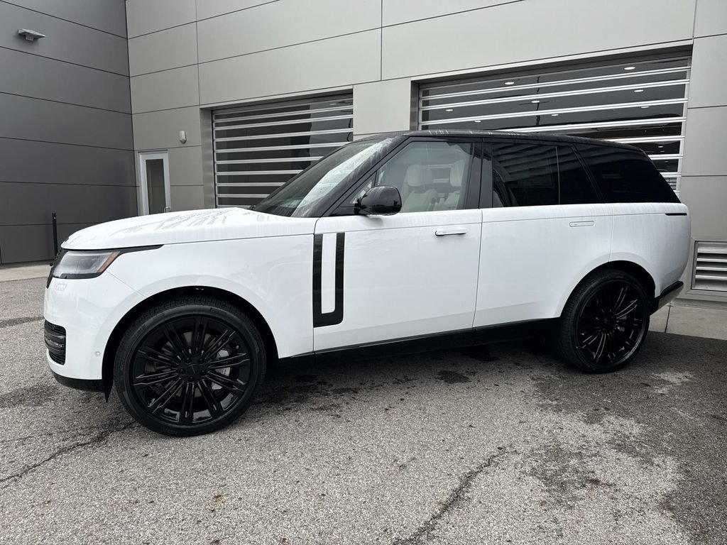 New 2026 Land Rover Range Rover SE AWD/4WD image 3