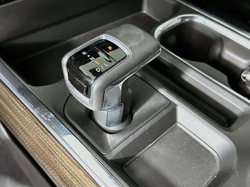 Used 2024 Chevrolet Silverado 1500 LT Trail Boss w/ Convenience Package II AWD/4WD image 19