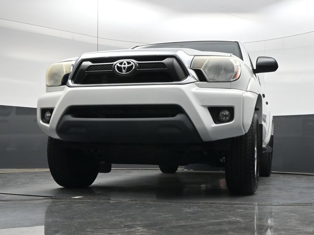 Used 2015 Toyota Tacoma PreRunner w/ SR5 Package RWD image 39