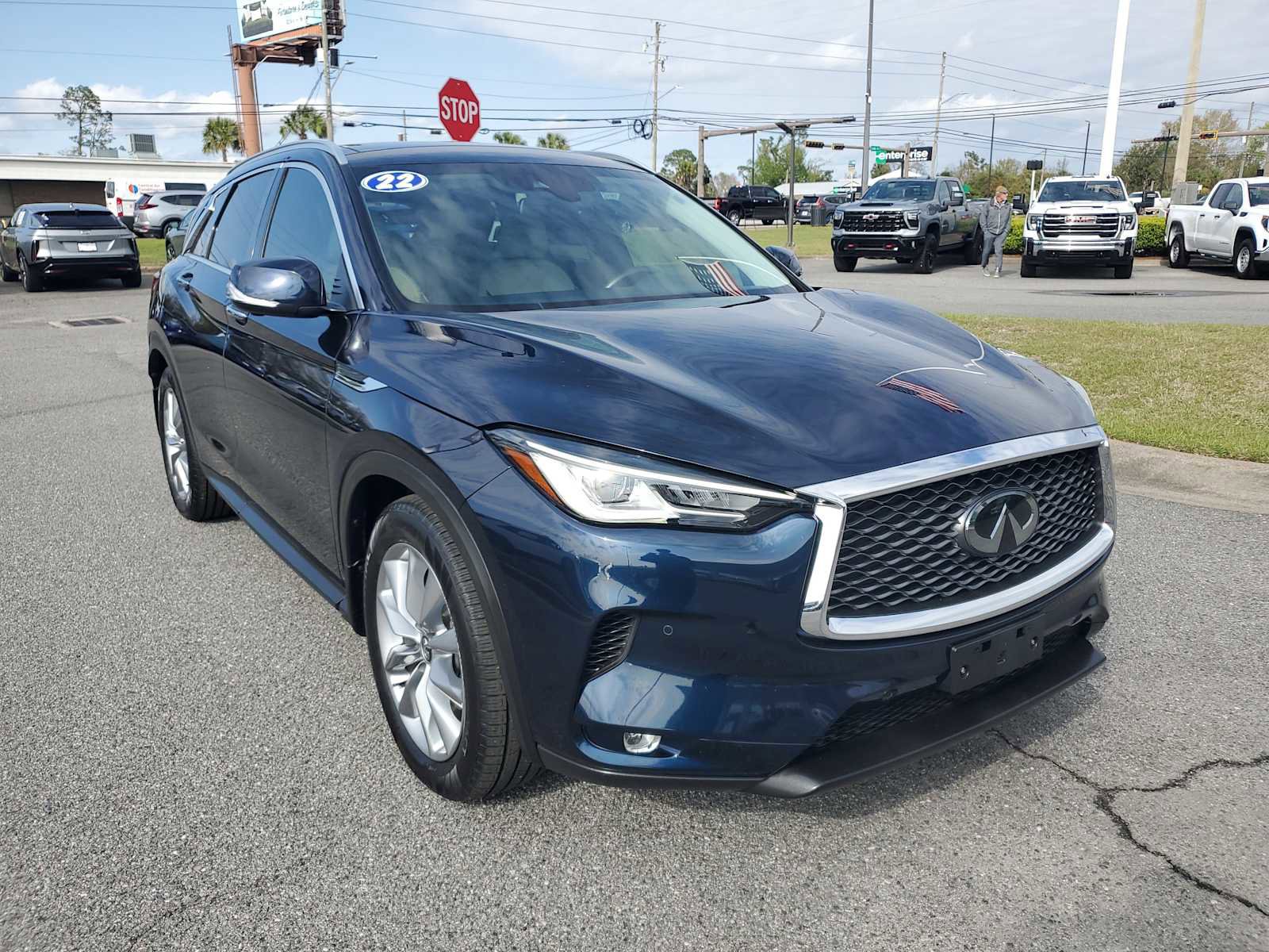 Used 2022 INFINITI QX50 Essential image 8