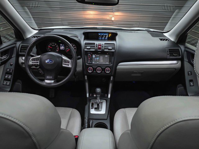 Used 2015 Subaru Forester 2.5i Limited AWD/4WD image 11
