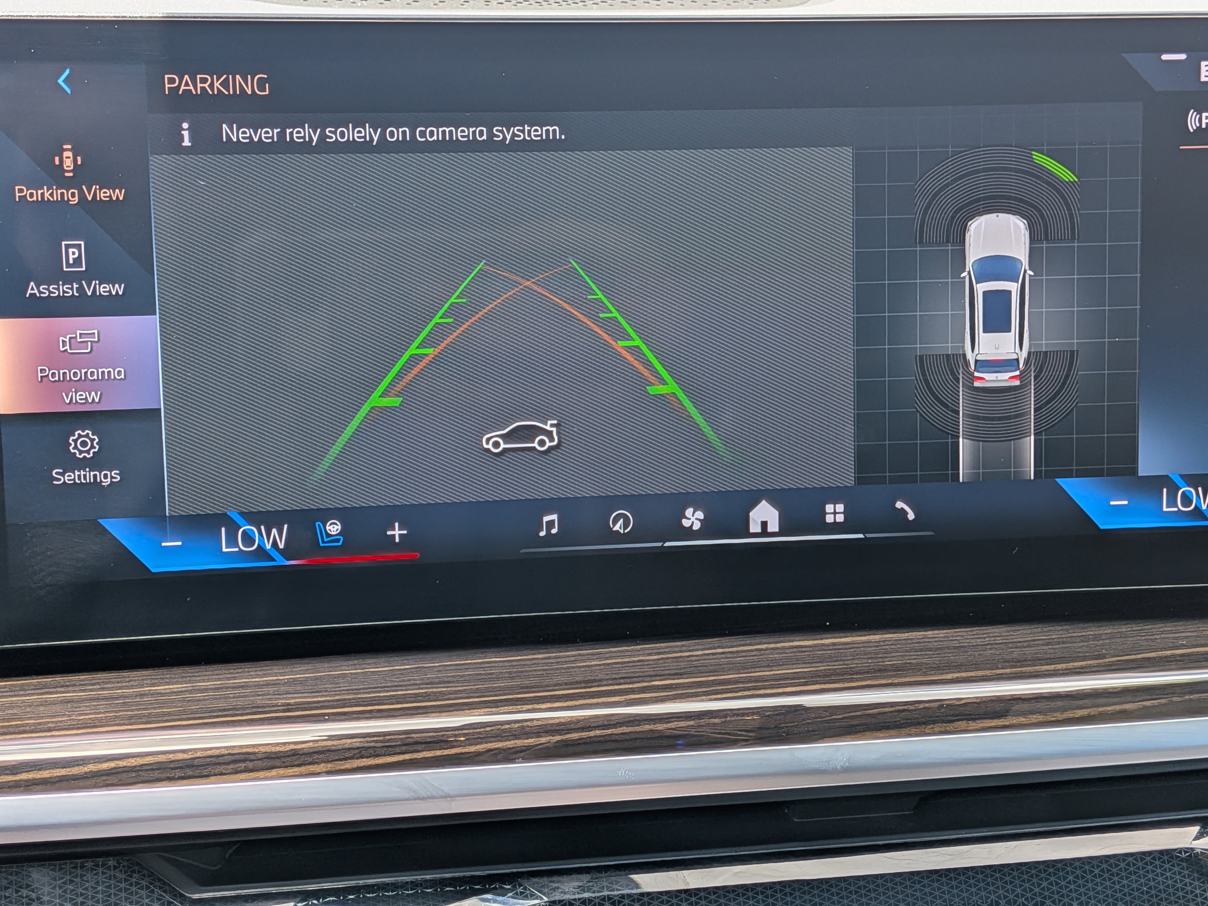 Used 2026 BMW X5 xDrive40i w/ M Sport Package AWD/4WD image 34