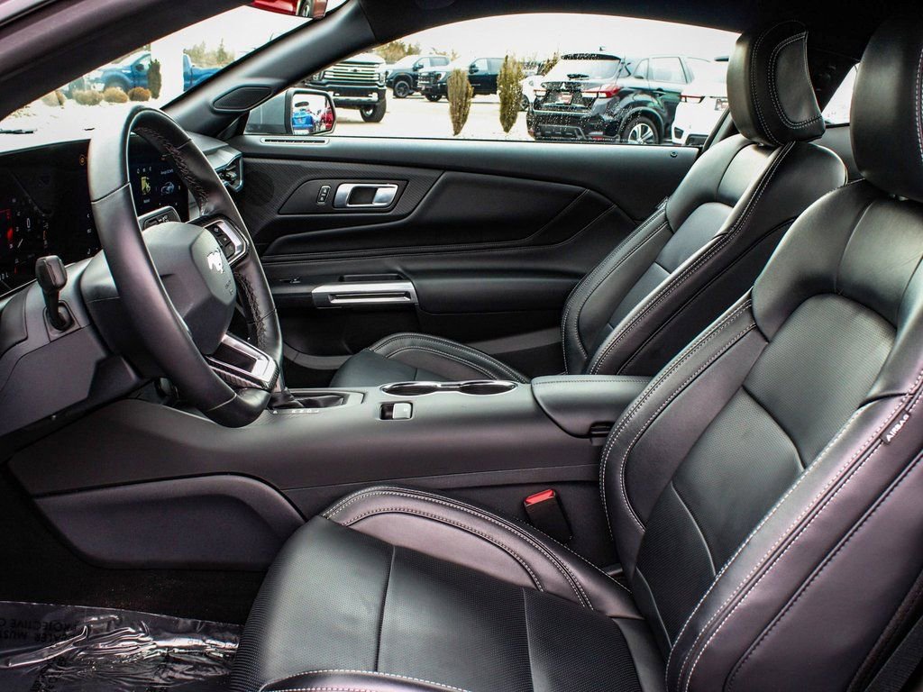 Used 2025 Ford Mustang Premium image 28
