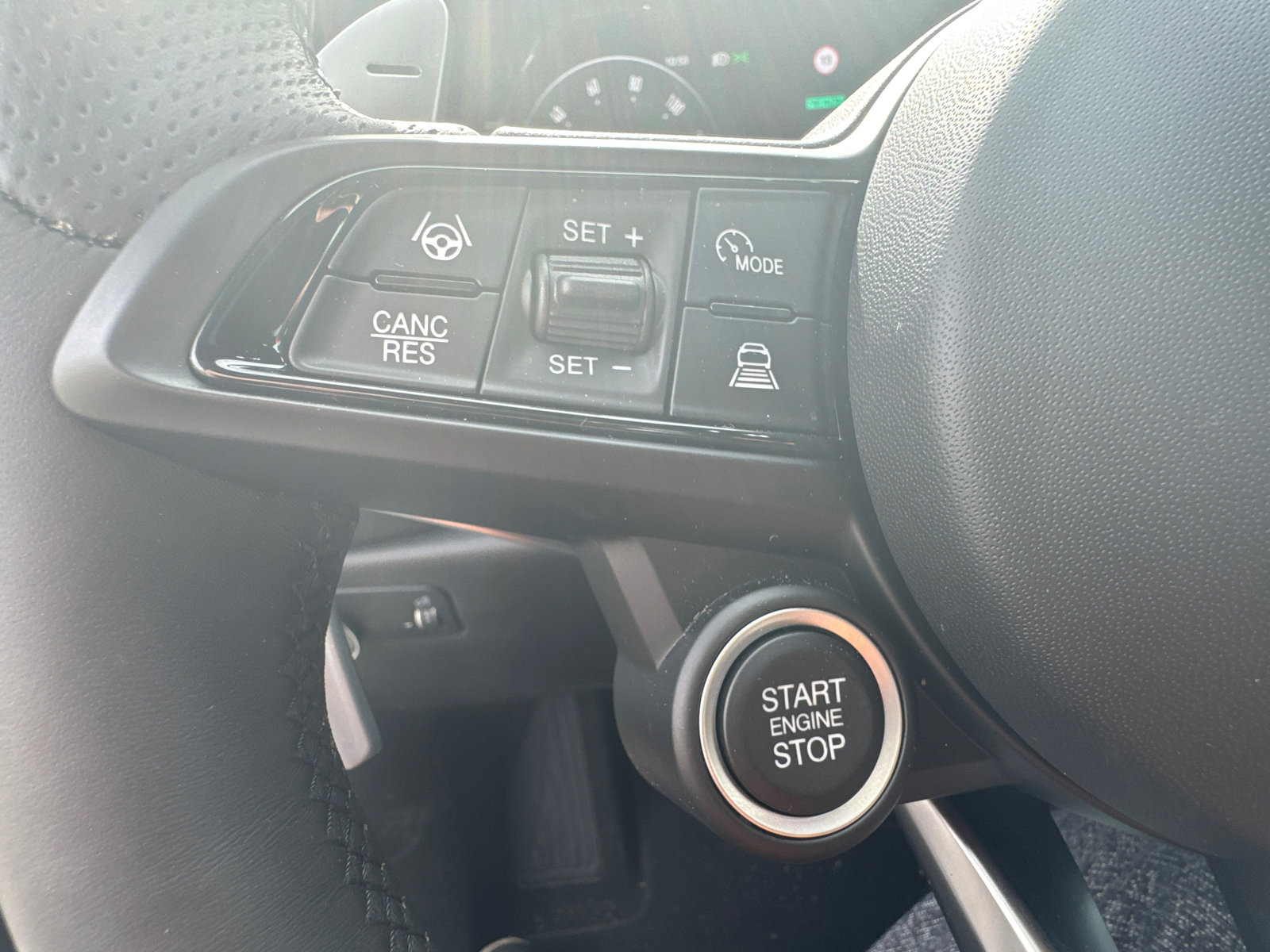 Used 2024 Alfa Romeo Tonale Veloce image 33