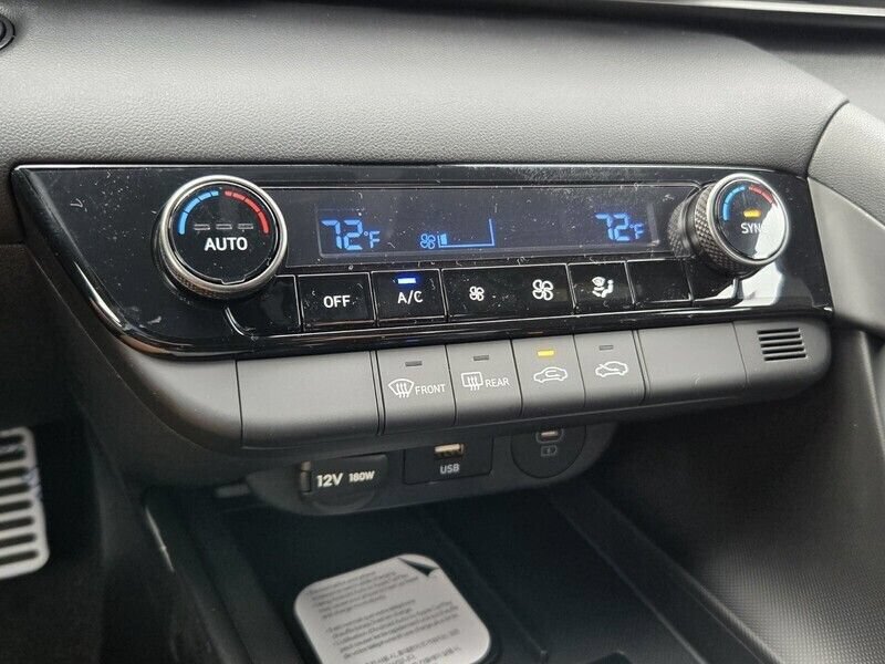 New 2026 Hyundai Elantra SEL Sport Premium FWD image 8