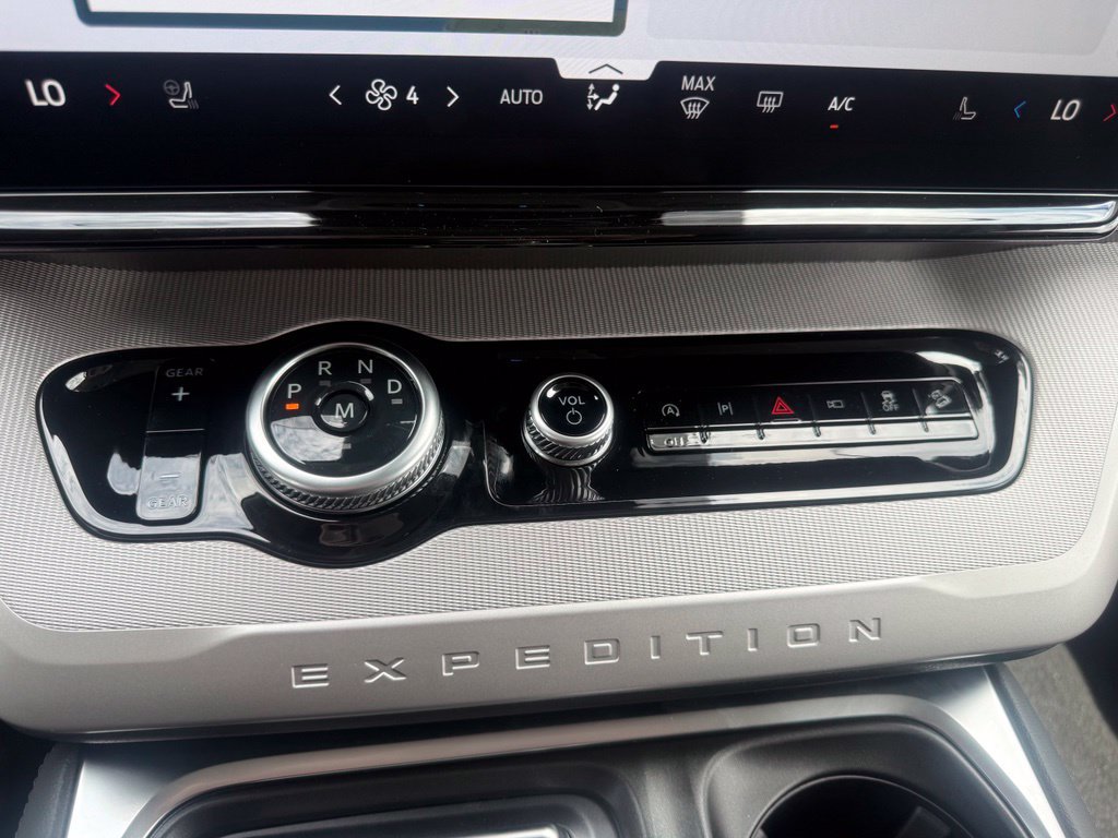 New 2026 Ford Expedition Active AWD/4WD image 23