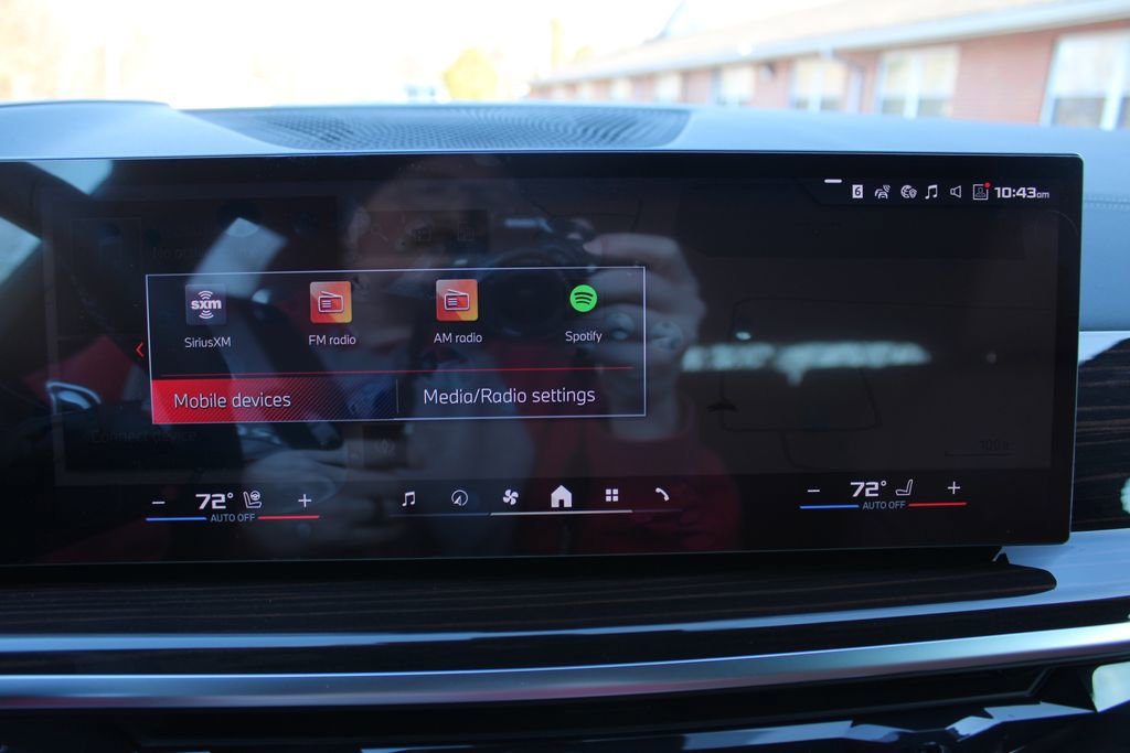 New 2026 BMW X7 M60i image 17