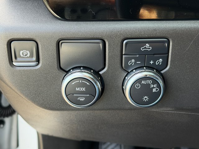 Used 2024 GMC Sierra 1500 SLE RWD image 36