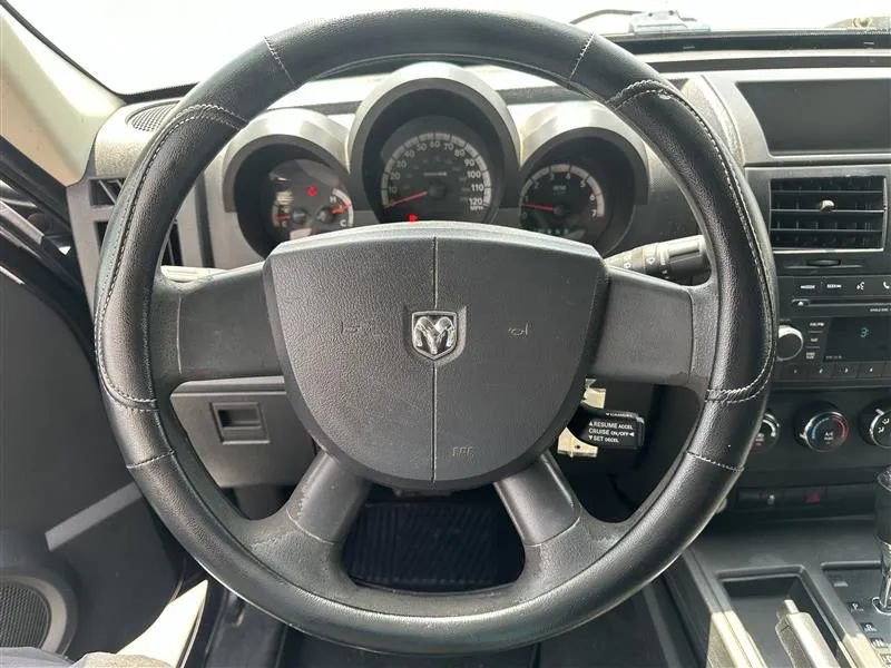 Used 2011 Dodge Nitro Heat w/ Popular Equipment Group RWD image 18