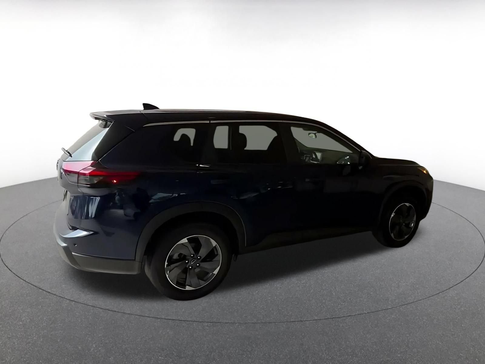 Used 2026 Nissan Rogue SV FWD image 13