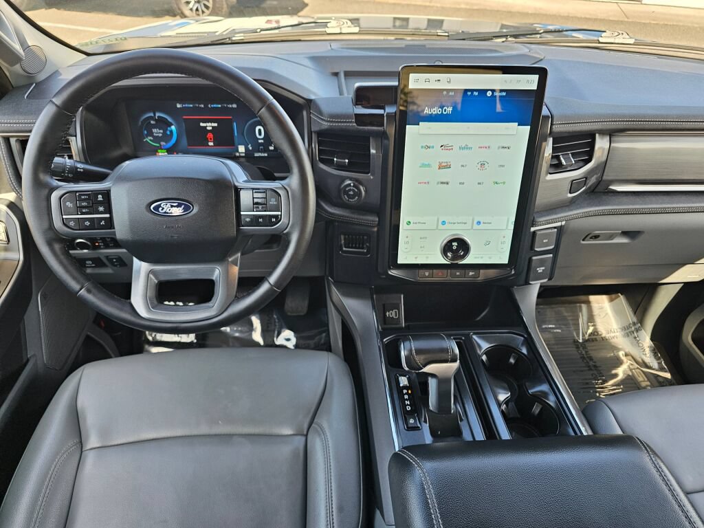 Used 2025 Ford F150 Lightning Flash AWD/4WD image 19