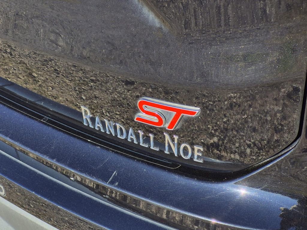 Used 2021 Ford Edge ST w/ Equipment Group 401A image 9