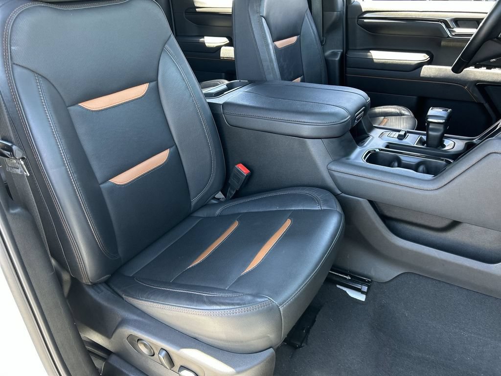 Used 2024 GMC Sierra 1500 AT4 w/ Technology Package AWD/4WD image 27