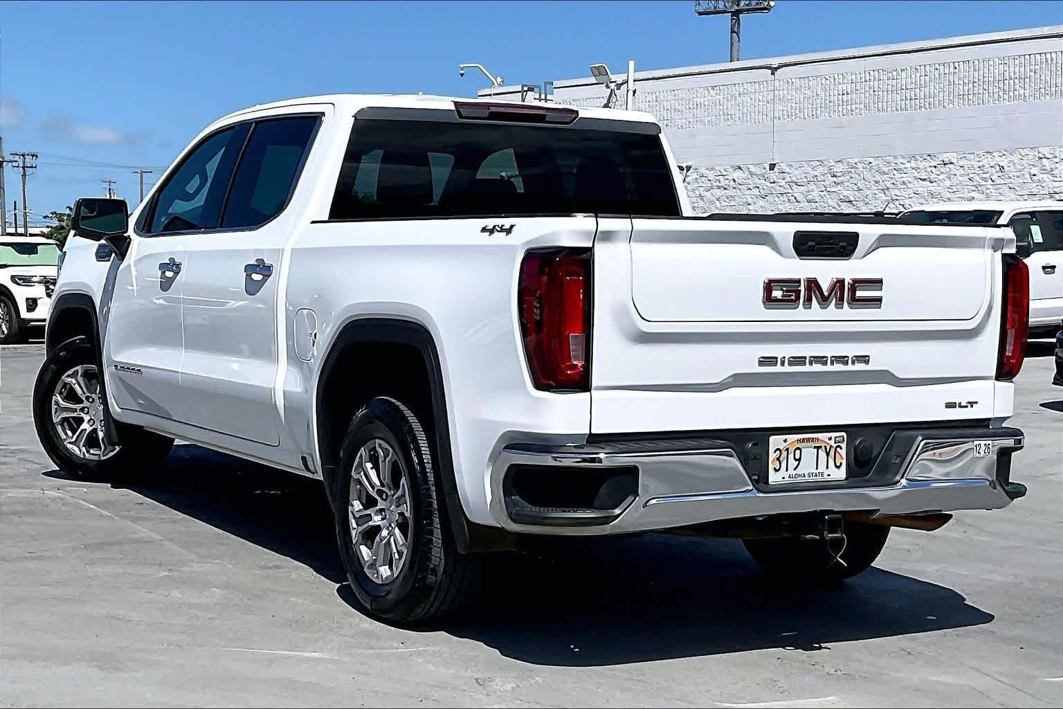 Used 2024 GMC Sierra 1500 SLT AWD/4WD image 4