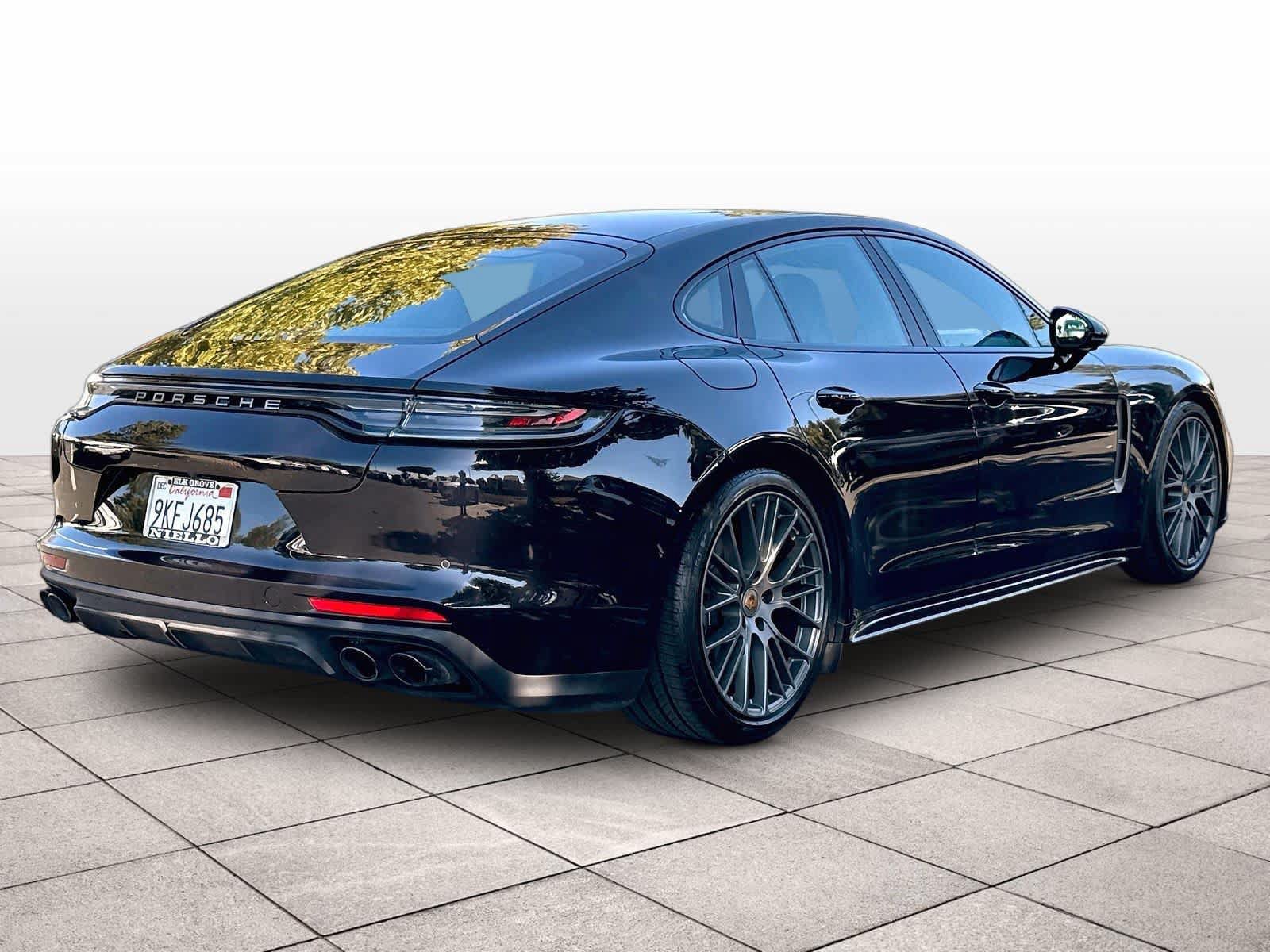 Used 2023 Porsche Panamera 4 Platinum Edition w/ Assistance Package AWD/4WD image 9