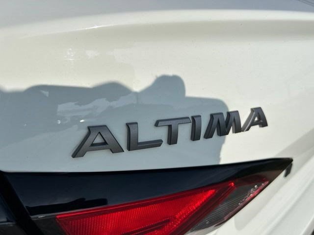 Used 2025 Nissan Altima 2.5 SR AWD/4WD image 52